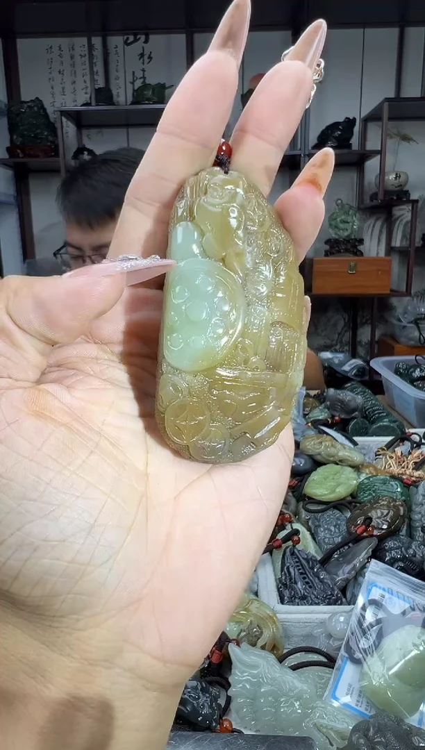 未镶嵌和田玉摆件1