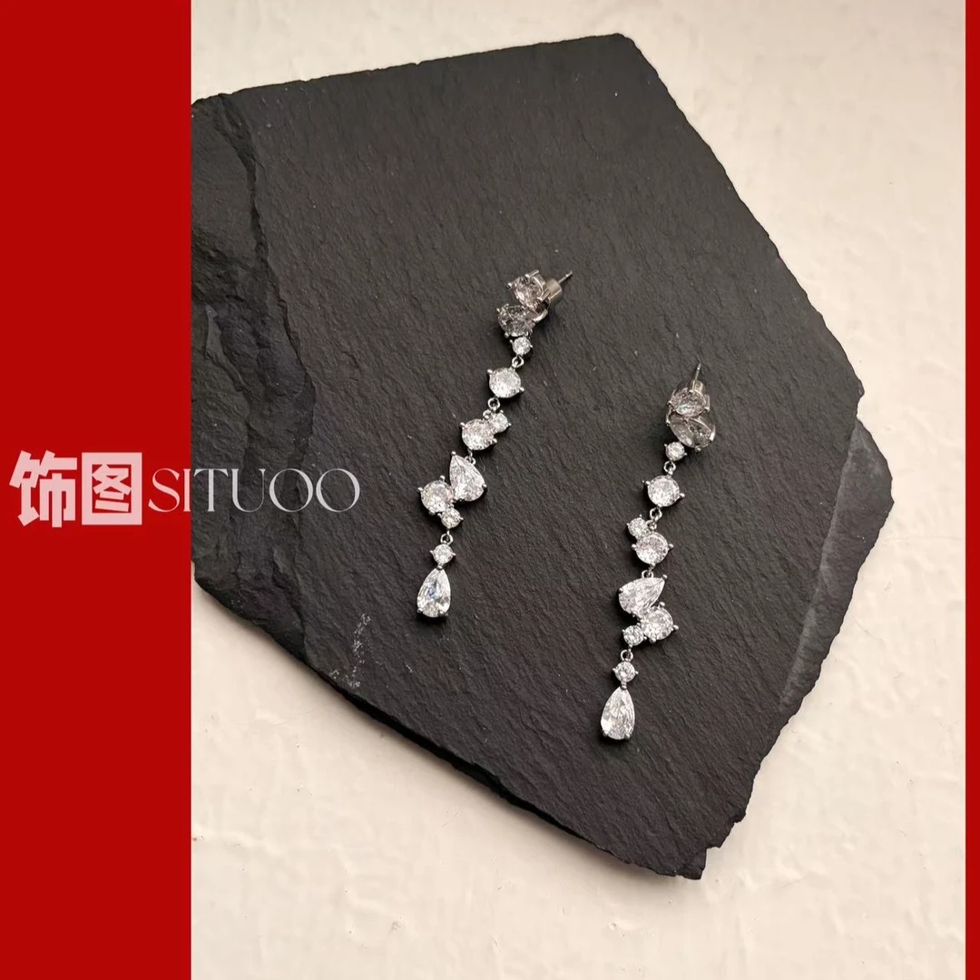 合金锆石耳饰 SITUOO饰图小众设计款“雪顶”长款满钻轻奢耳饰精致