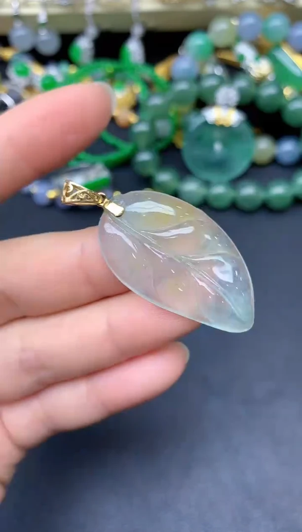 颈饰18K金镶嵌翡翠157-雪姐翡翠天天见