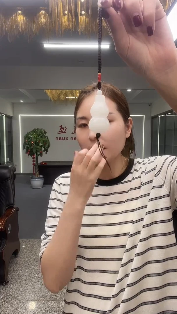 白色葫芦吊坠多样性发货一件