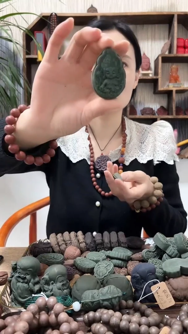 【闪购商品】泥塑青龙醒心度母