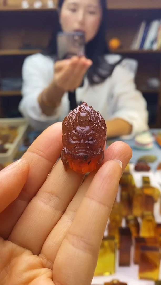 琥珀颈饰未镶嵌SN90-38（大黑天）有植物