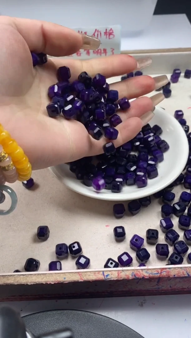 【闪购商品】玛瑙/玉髓颈饰未镶嵌w2119舒俱来方块9mm*10颗