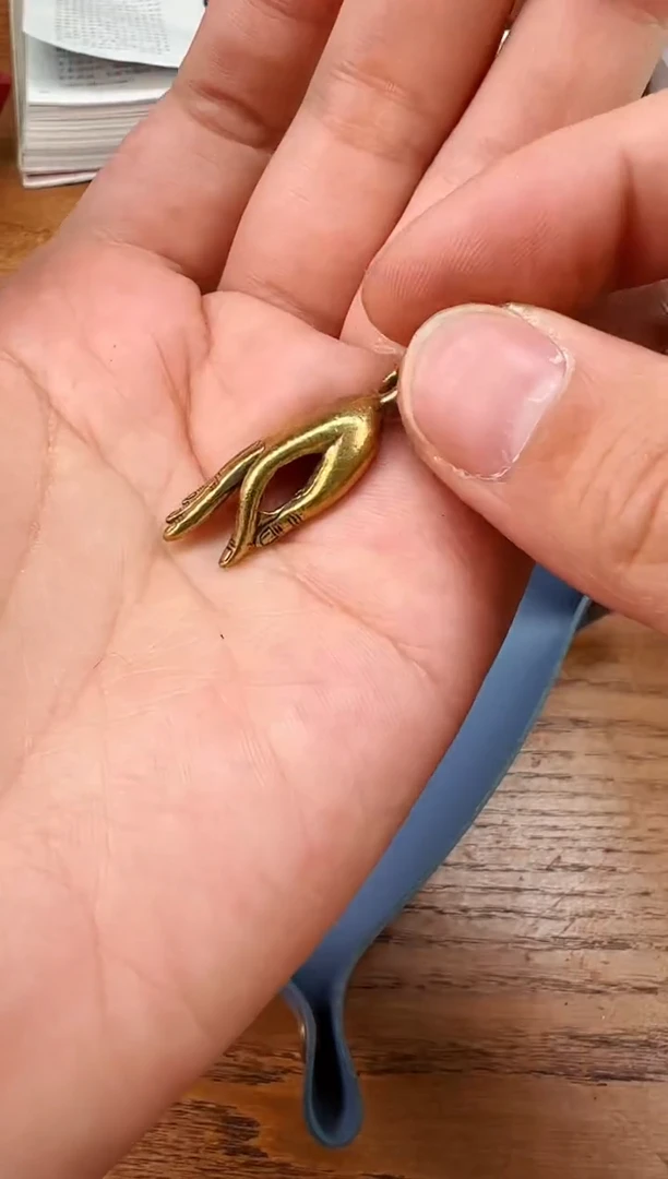 【闪购商品】琉璃颈饰【 肖钟出品 】