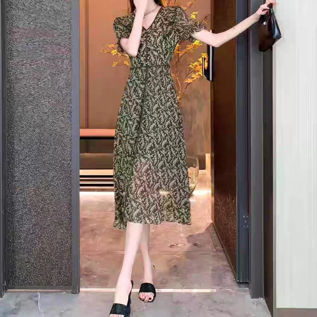 2024夏季新款法式气质V领碎花连衣裙收腰显瘦开叉裙子2450长115