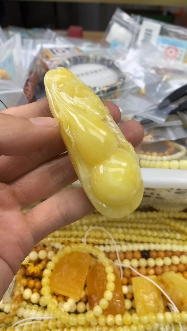 裸石蜜蜡未镶嵌吊坠