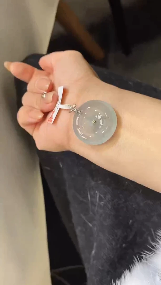 吊坠(不含链)18K金镶嵌翡翠平安扣