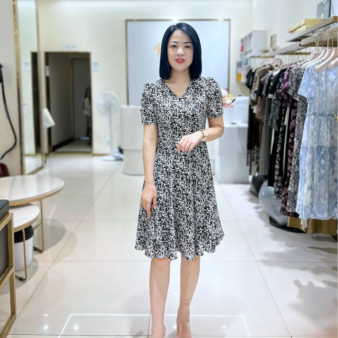 2025夏季单层碎花连衣裙8169