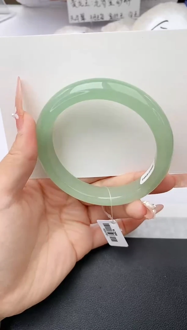 石英质玉手镯未镶嵌w105-62+