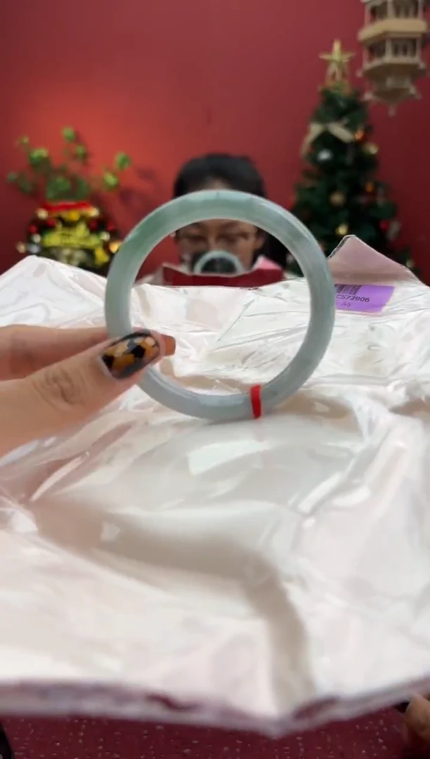 未镶嵌手镯（圆镯）翡翠翡翠手镯10