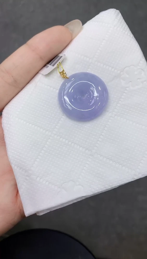 翡翠18K金镶嵌颈饰111111111111