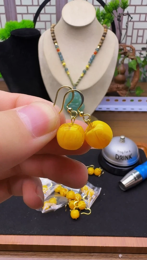 蜜蜡14K金镶嵌耳饰E01