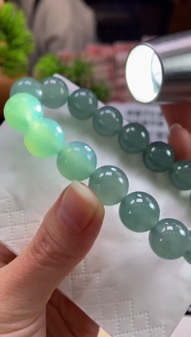 未镶嵌定制翡翠知**人-117678总价17800定金1000