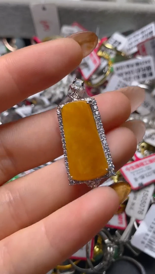 银S925镶嵌戒指翡翠百内无证书