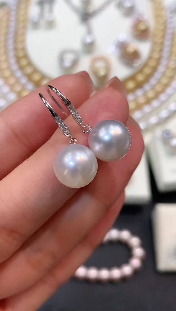 18K金镶嵌耳饰海水珍珠q44