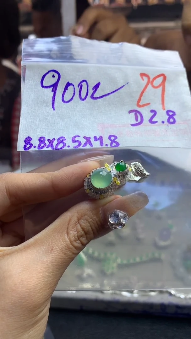 【闪购商品】定制翡翠未镶嵌毛货需精细抛光多样性发货拍一发一