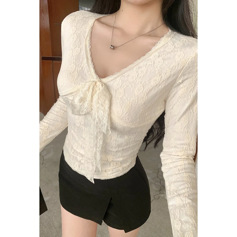 145小个子V领蕾丝边打底衫纯欲风修身内搭上衣