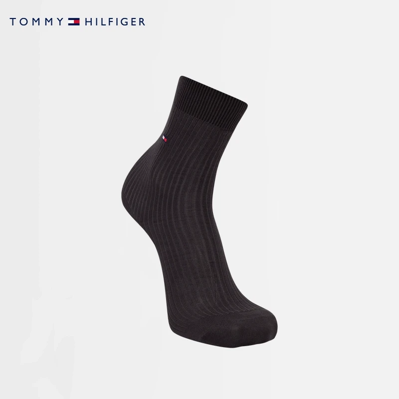 Tommy25秋冬男装经典简约小绣标商务休闲运动纯色袜子TS000977