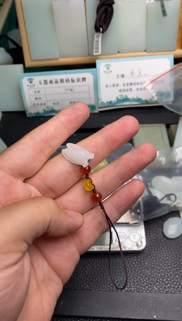 颈饰未镶嵌和田玉和田玉