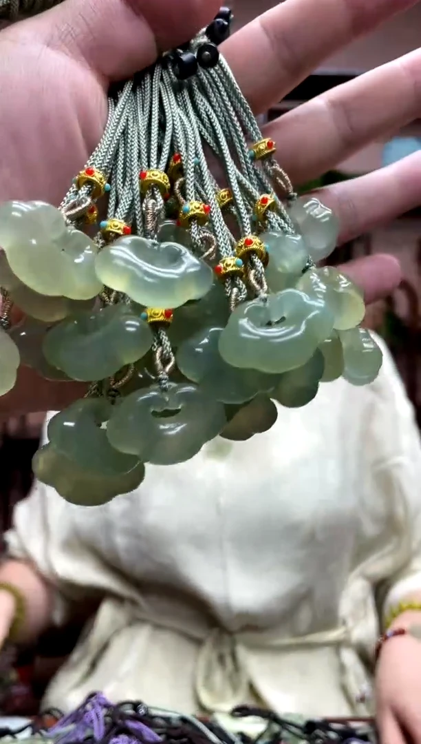 岫玉未镶嵌吊坠多样性发货其中发一