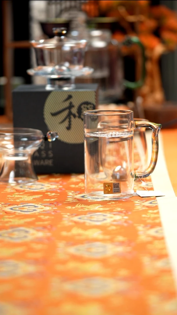 函购   1个菡韵沁莲盖碗+1个大温然青+1个花语福宁滤网