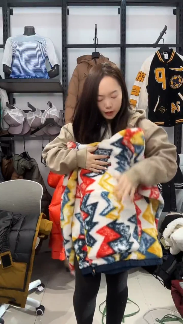 2671闪购编码 Nike/Jordan运动卫衣裤以直播间过款为准 尺码·L