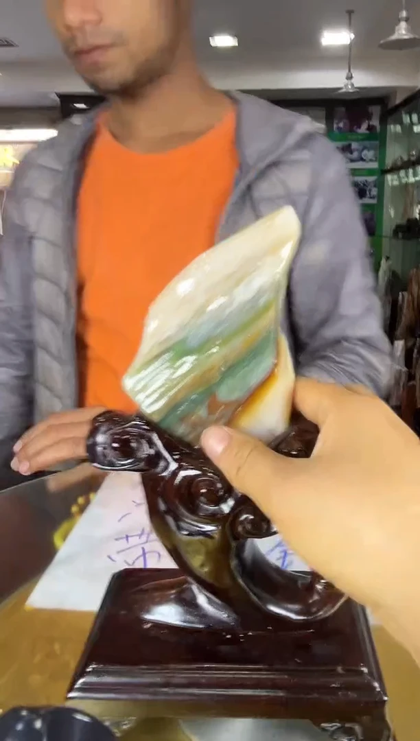 缅甸天然树化玉精品居家摆件