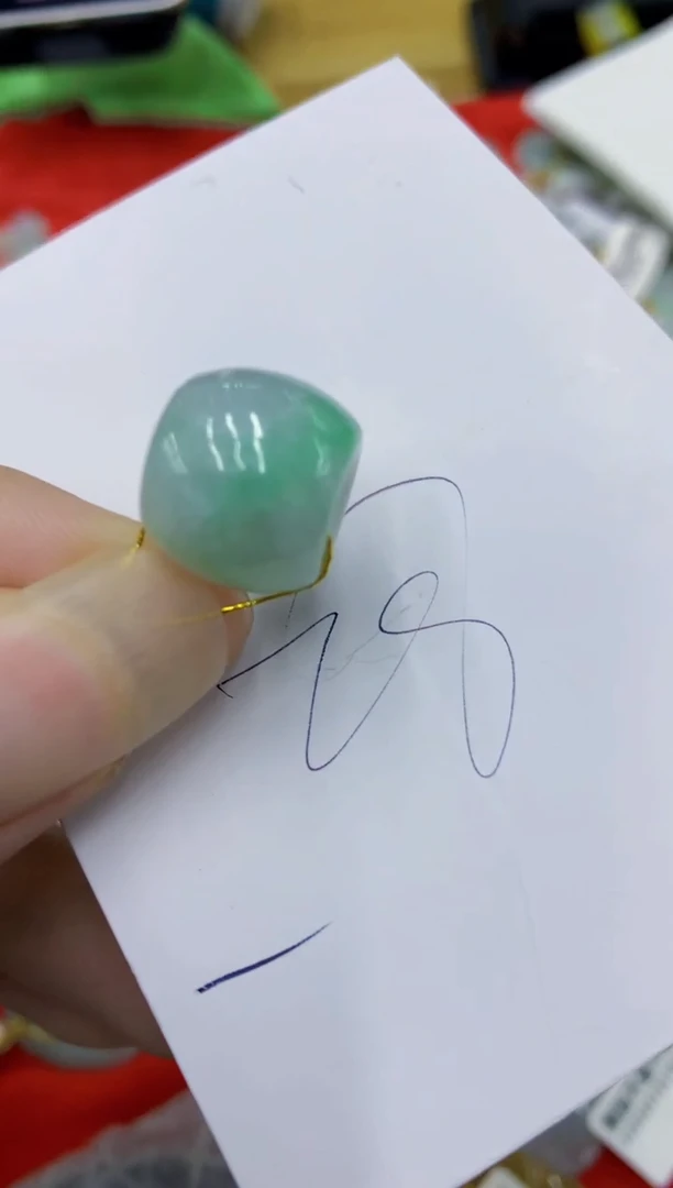 翡翠未镶嵌颈饰1111111111