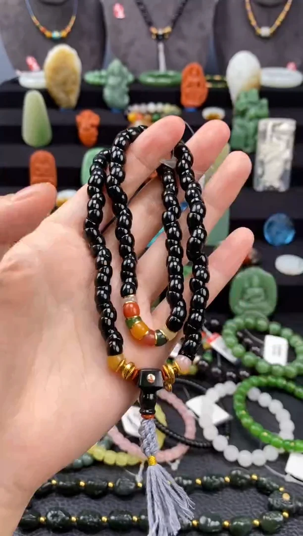 【闪购商品】和田玉-未镶嵌7mm黑青大肠手持