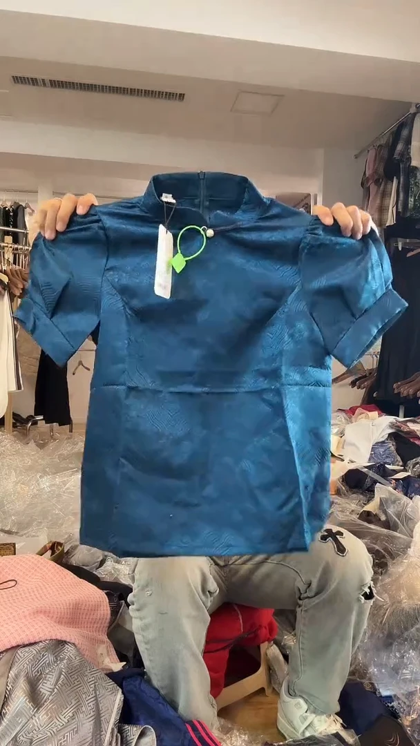 短袖    m   110斤以里