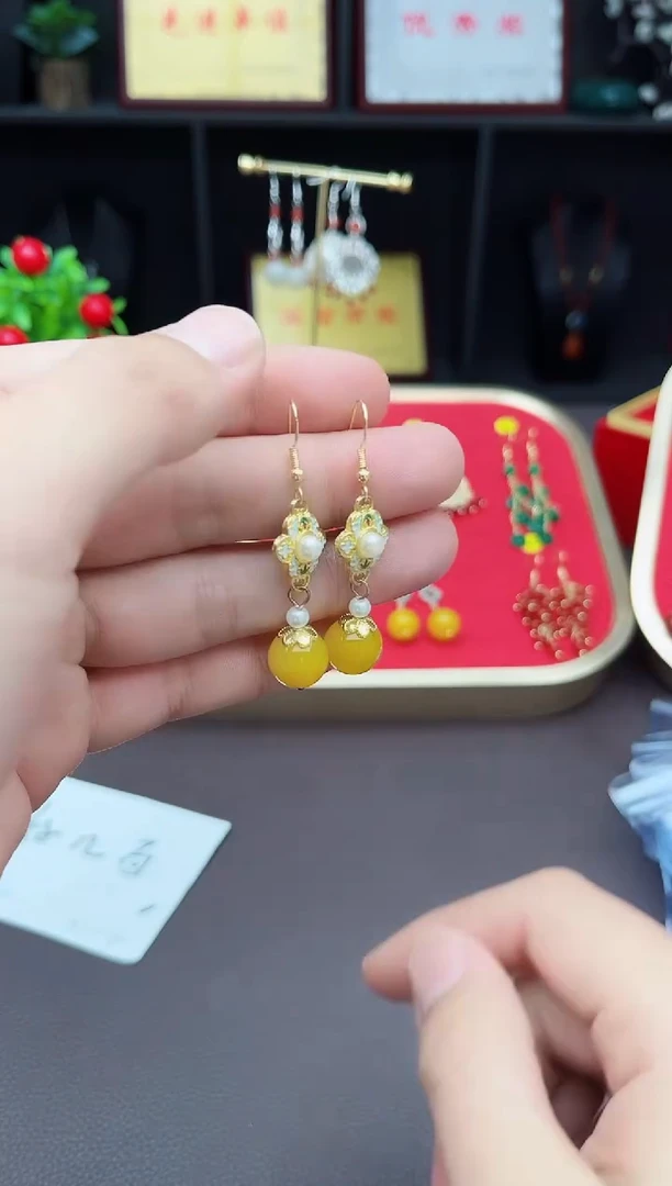 【闪购商品】玛瑙/玉髓耳钉银S925镶嵌330000