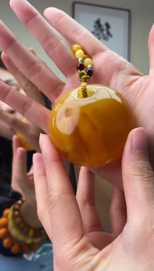 琥珀未镶嵌珠宝奇石T054假一罚十，多样性发一件