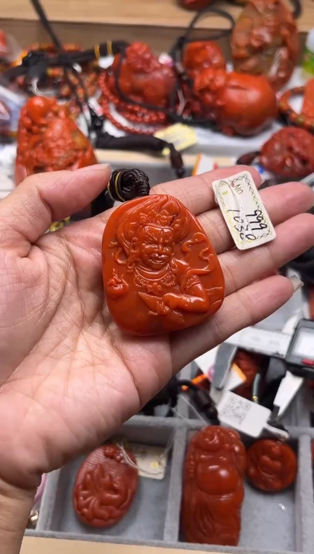 【闪购商品】南红玛瑙珠宝奇石未镶嵌999