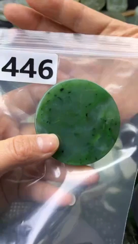 未镶嵌和田玉珠宝半成品镯芯