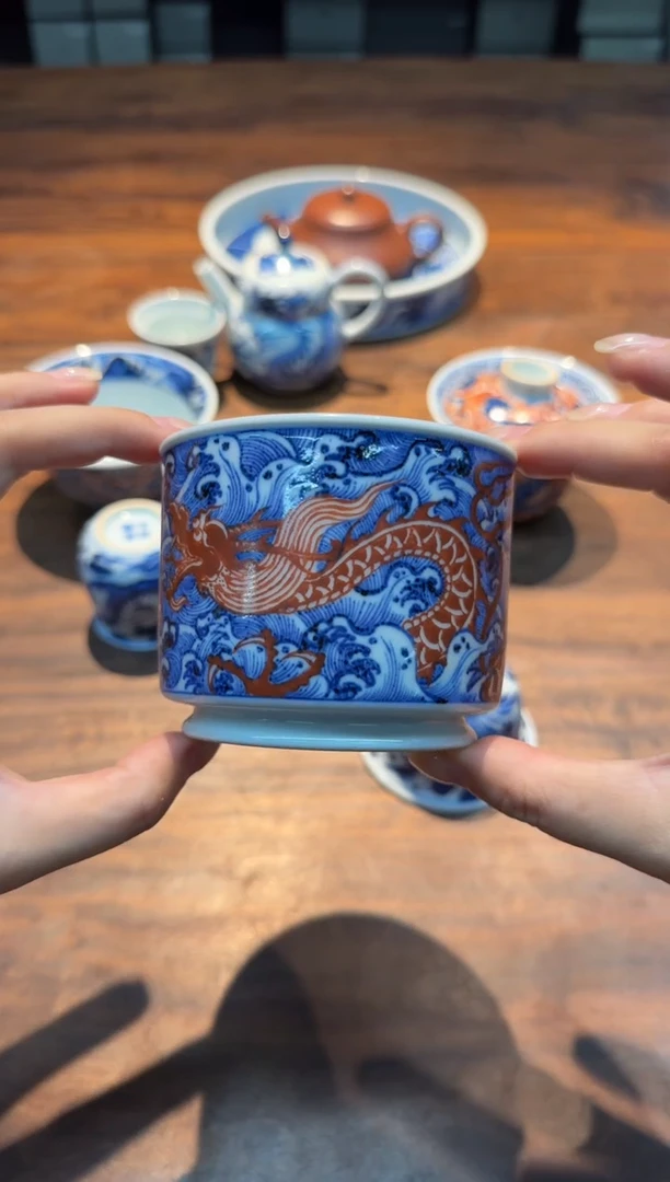 溪蘭仰元 青花矾红蛟龙入海容天杯c