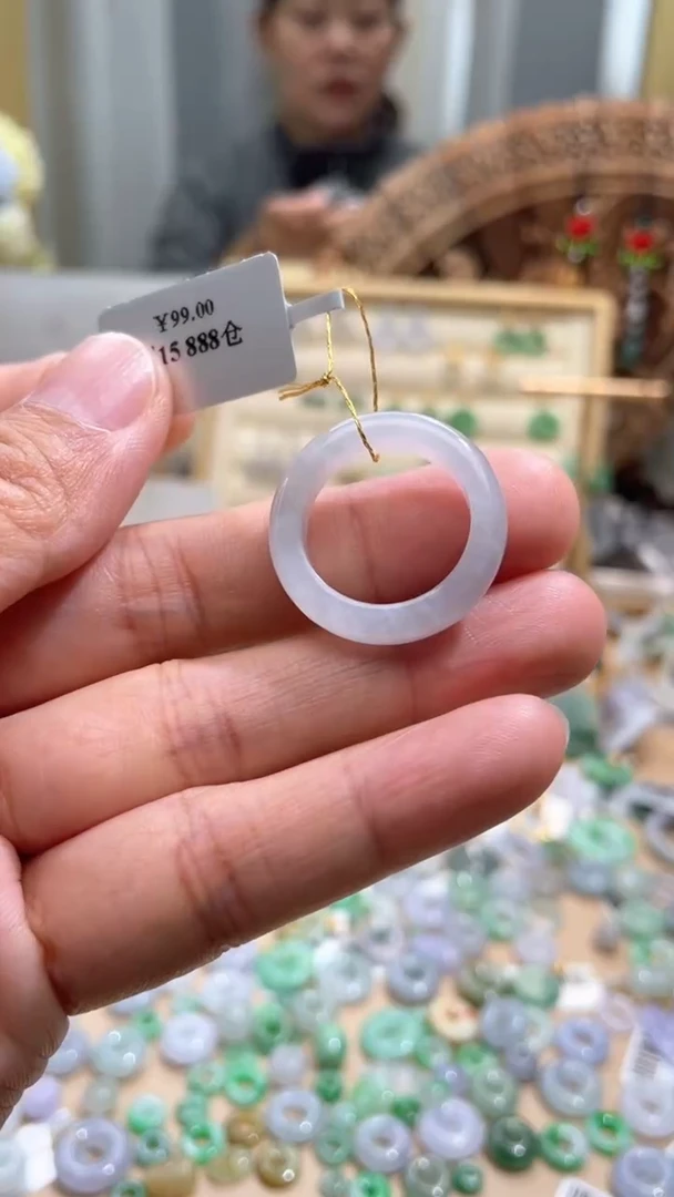 【闪购商品】翡翠颈饰未镶嵌戒圈15