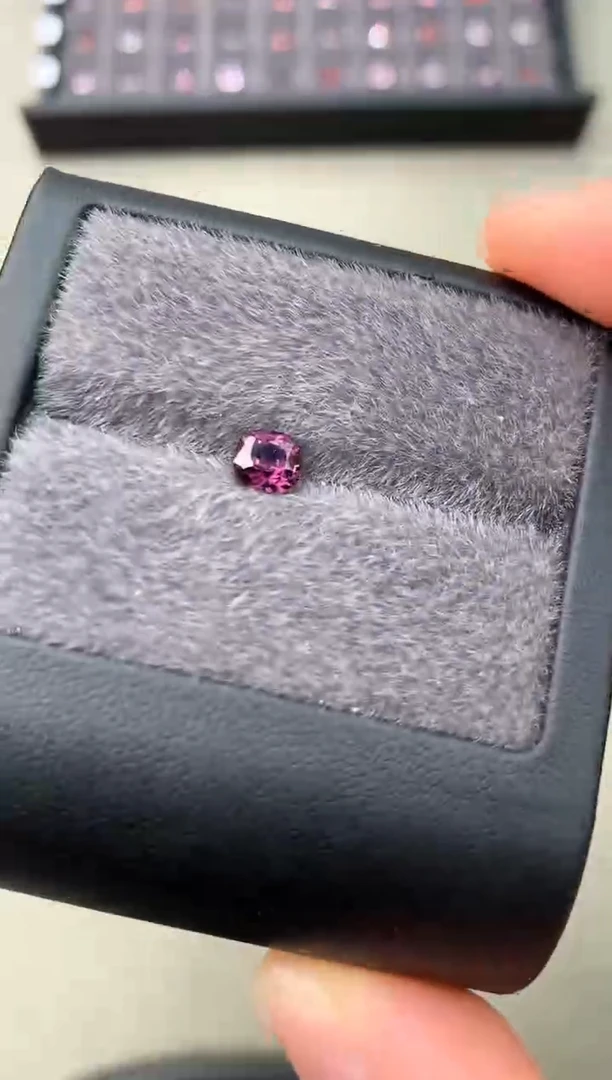 【闪购商品】定制尖晶石裸石未镶嵌0.85ct 枕型 紫色调