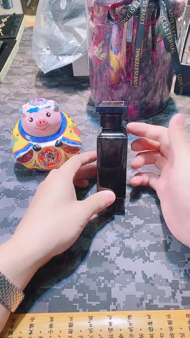 瓷片瓷器 库房到期 全部地板价@@1