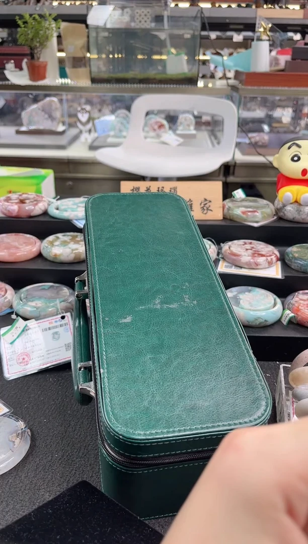 未镶嵌手镯石英质玉六*六圈口（赠品镯心）