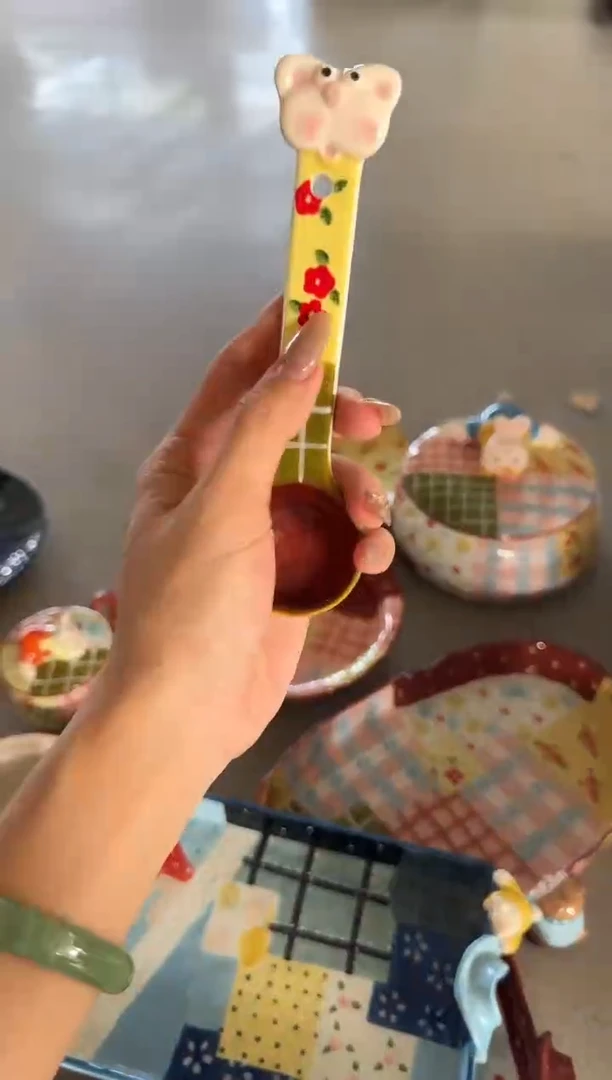 陶瓷[唯品瓷】手工手绘陶瓷直播间