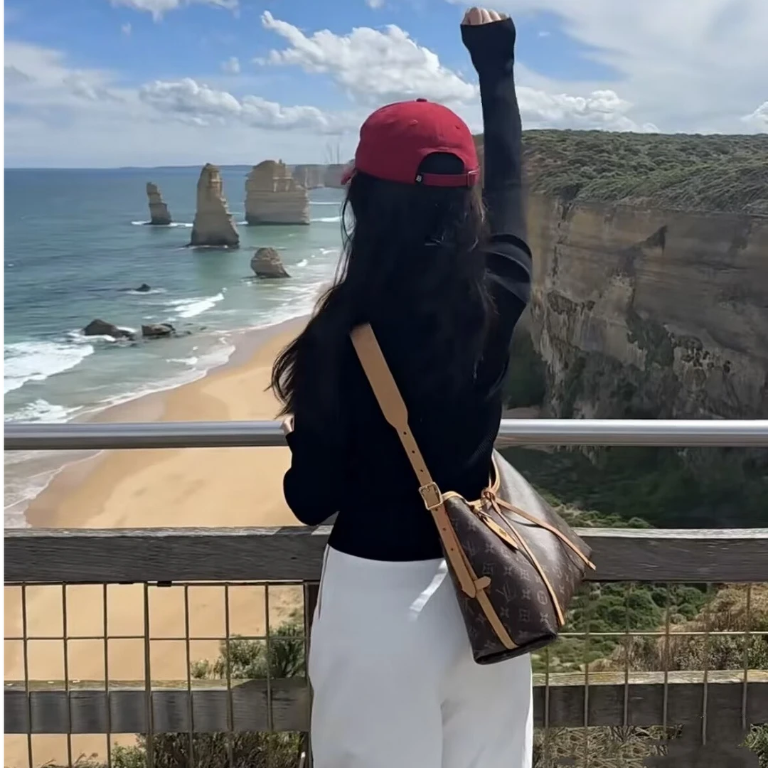 （顺丰包邮）百搭女士斜挎包A6