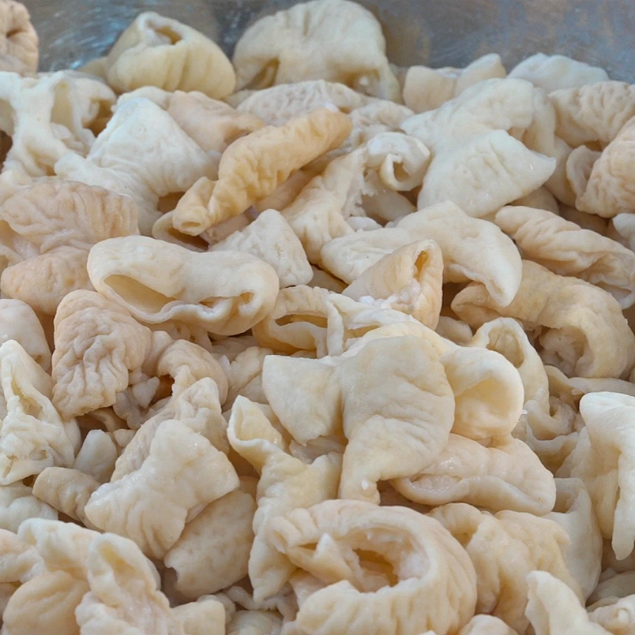 【水煮肥肠】【去油洗净煮好】【免洗猪大肠】【免切】，软糯有嚼劲