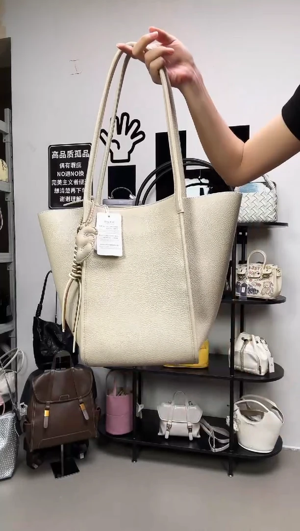 牛皮（革）彩汐轻奢女包编号：71