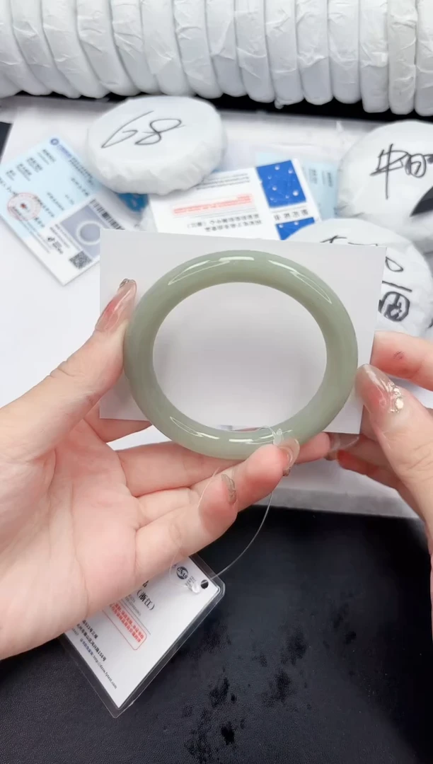 未镶嵌手镯石英质玉237-58.3DY