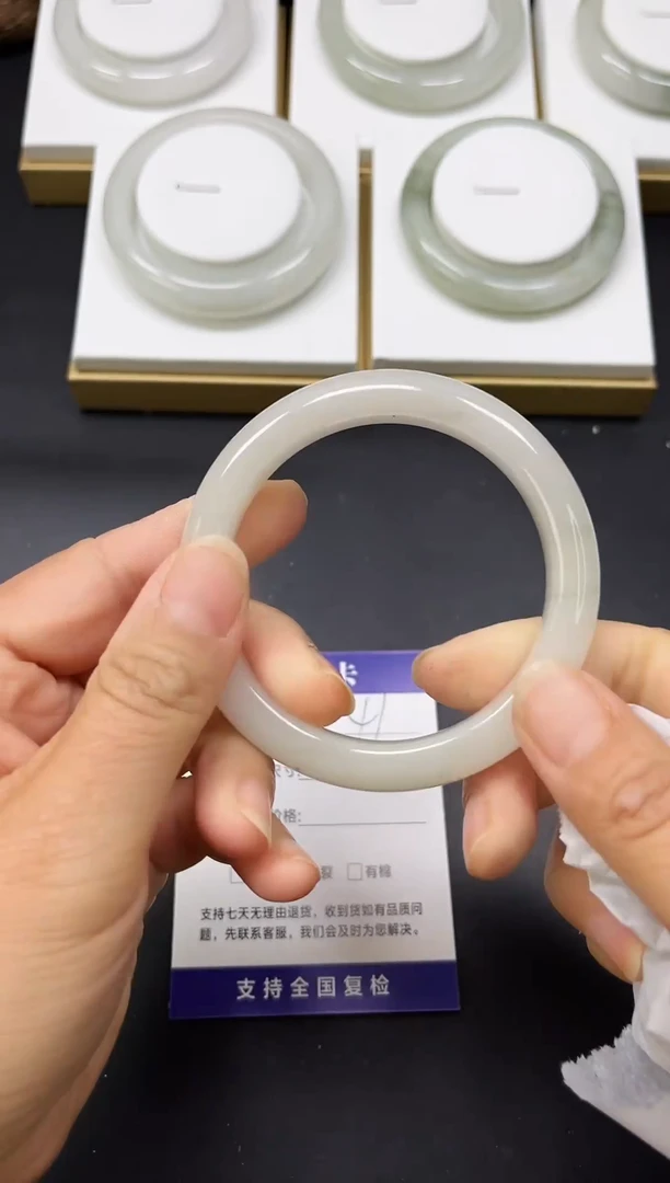 未镶嵌手镯石英质玉A41-57/58/59