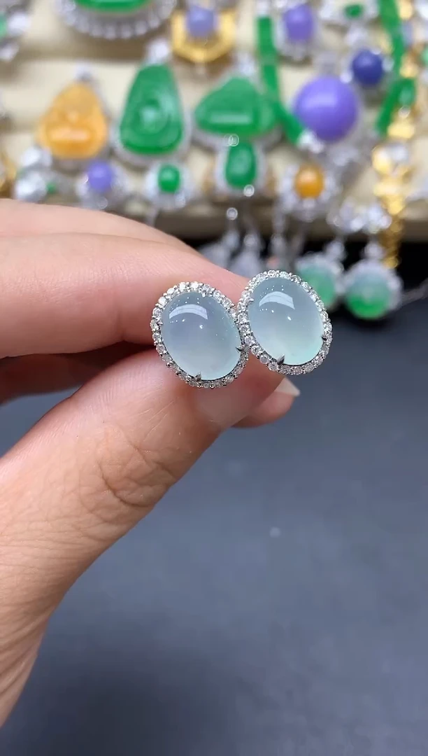 翡翠18K金镶嵌颈饰357-中国好珍宝