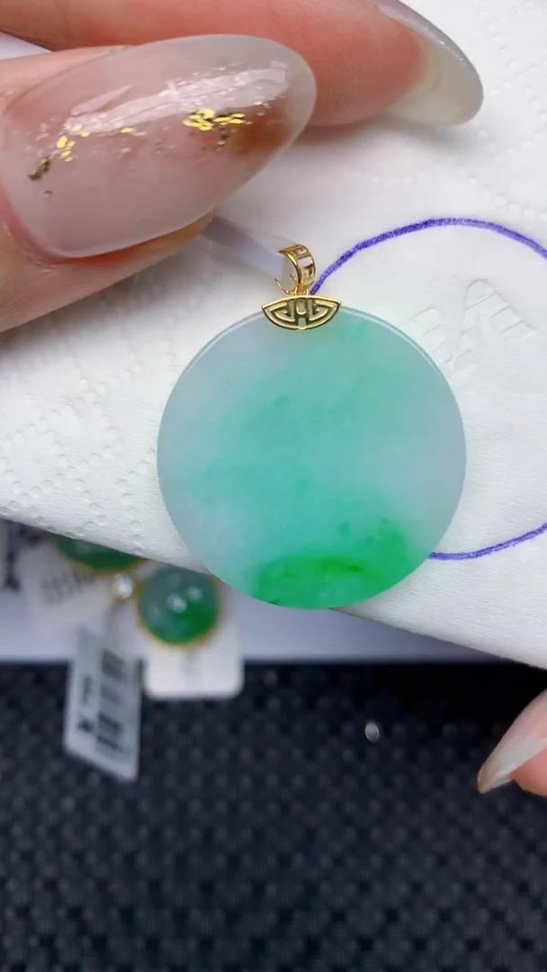 颈饰18K金镶嵌翡翠天然缅甸翡翠a货百元以上9元证书费自理