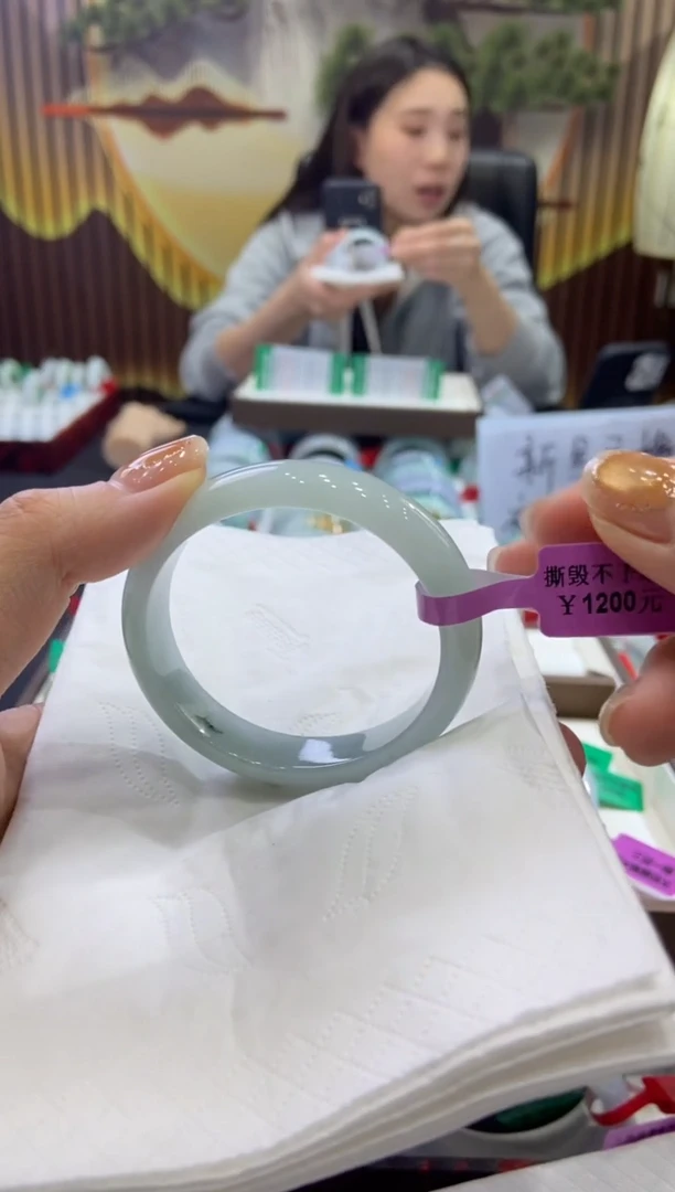 未镶嵌手镯翡翠M****a0009221