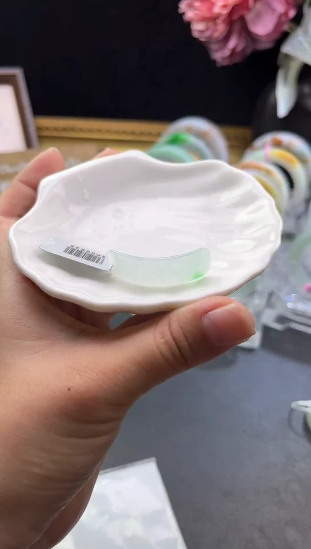 未镶嵌挂件翡翠手牌