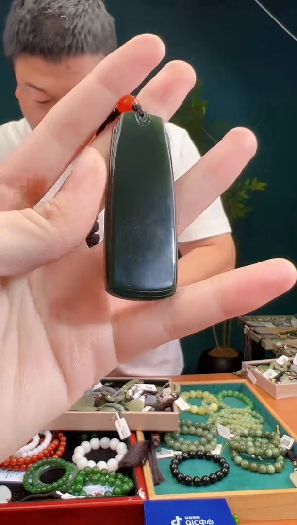 颈饰未镶嵌和田玉多样性发货 拍一单发一个